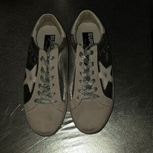 Unisex Gray and Silver Sneakers